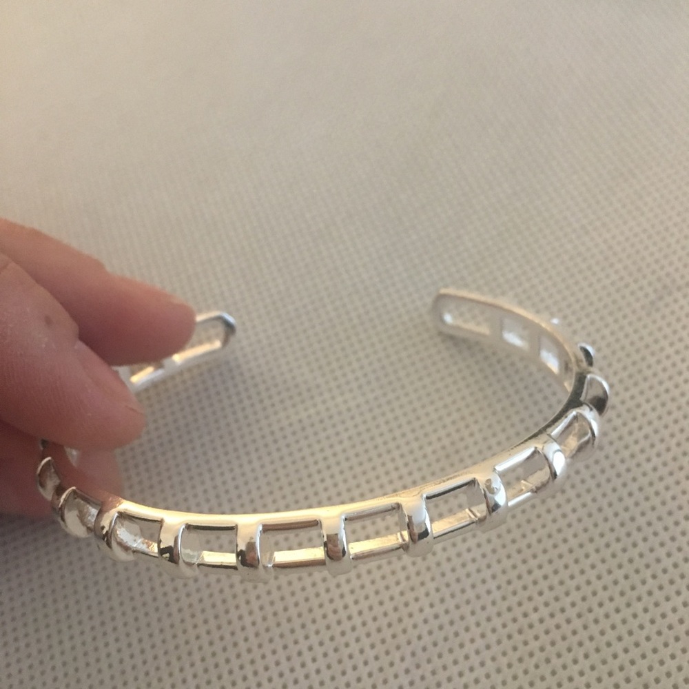 Stella & Dot Cage Cuff
